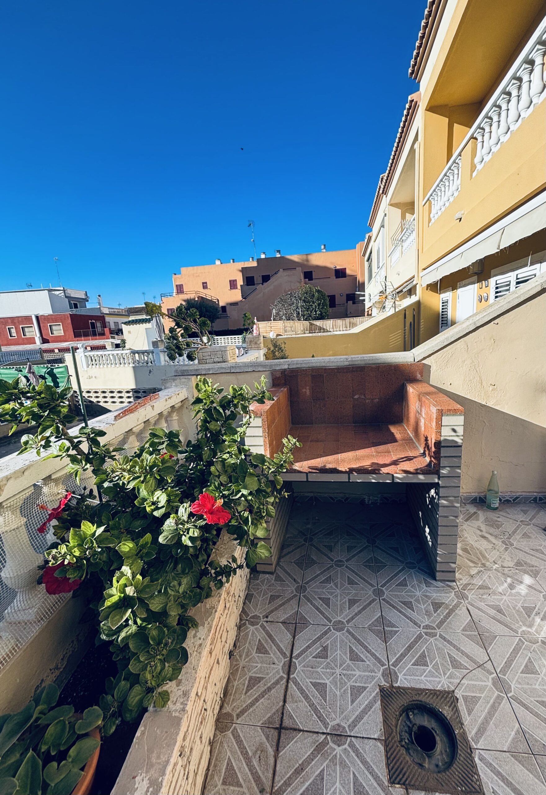 Construcción de una barbacoa en Valencia